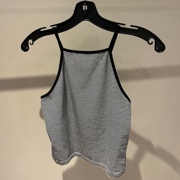 Garage cropped black and white stripped tank top - Picture 3 of 6